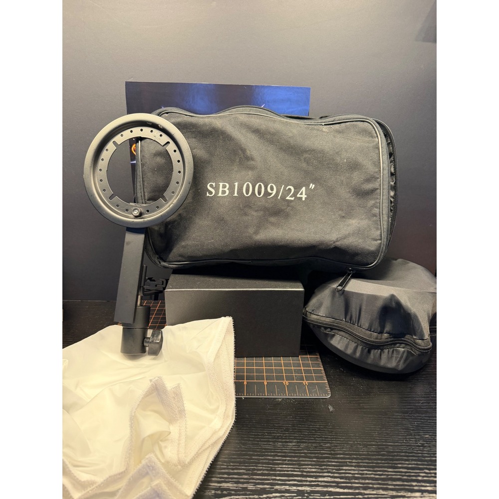 SB1009/24 Square Softbox Lighting Kit with Speedring Bracket and Carrying Case